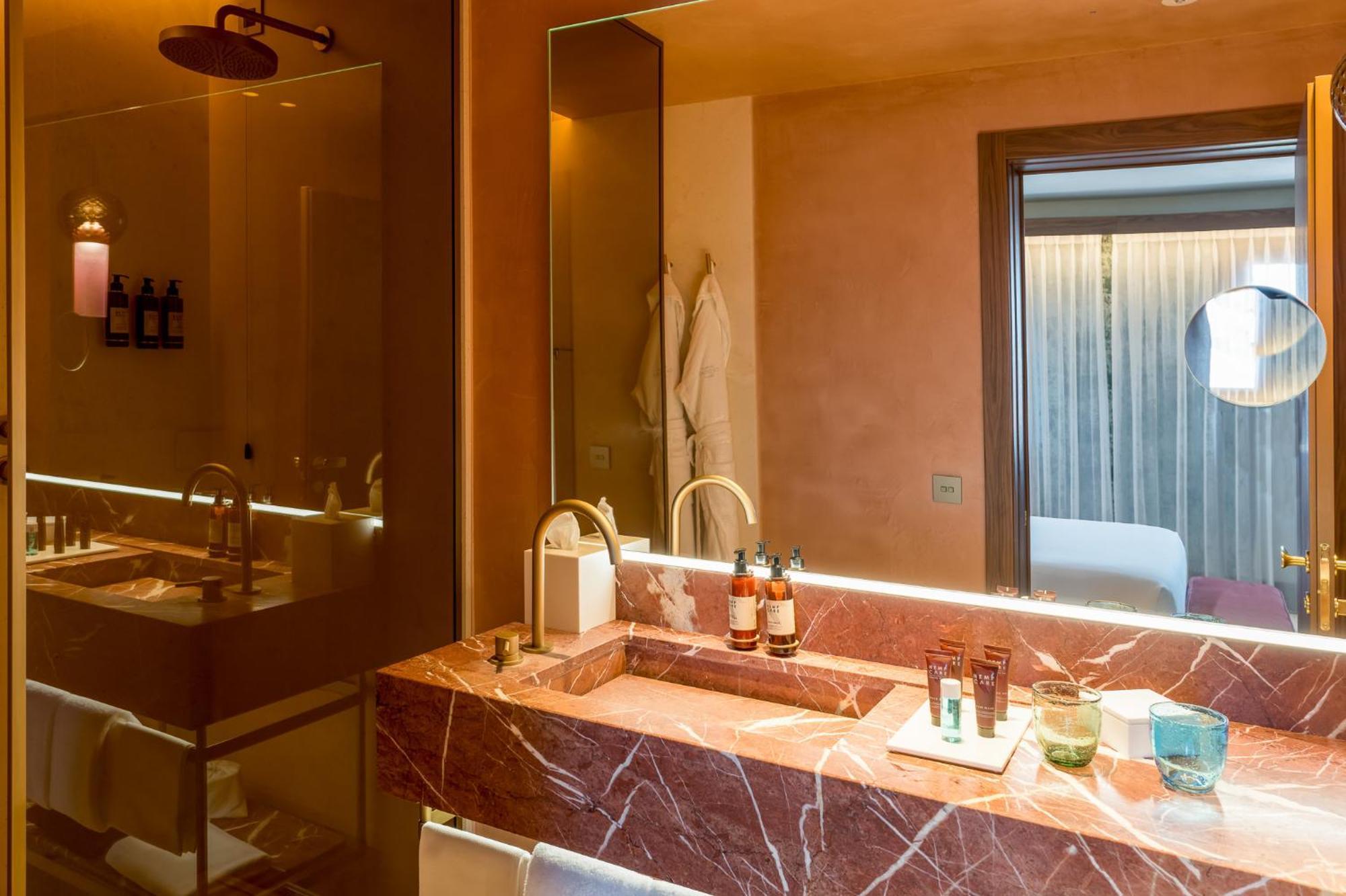 Ca'Di Dio-Small Luxury Hotel Velence Kültér fotó Bathroom